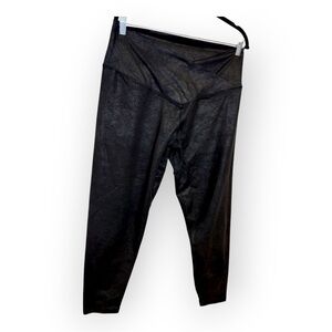 Offline by Aerie The Hugger Black Coated High Rise Shimmer Leggings XXL